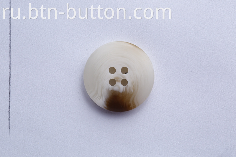 Imitation horn resin buttons for coats